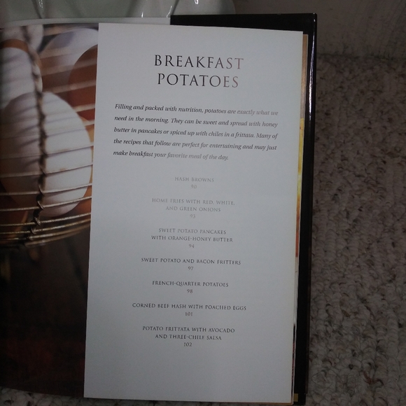 Vintage 2002 Williams Sonoma 40 Recipe Potato Cookbook - Picture 3 of 10